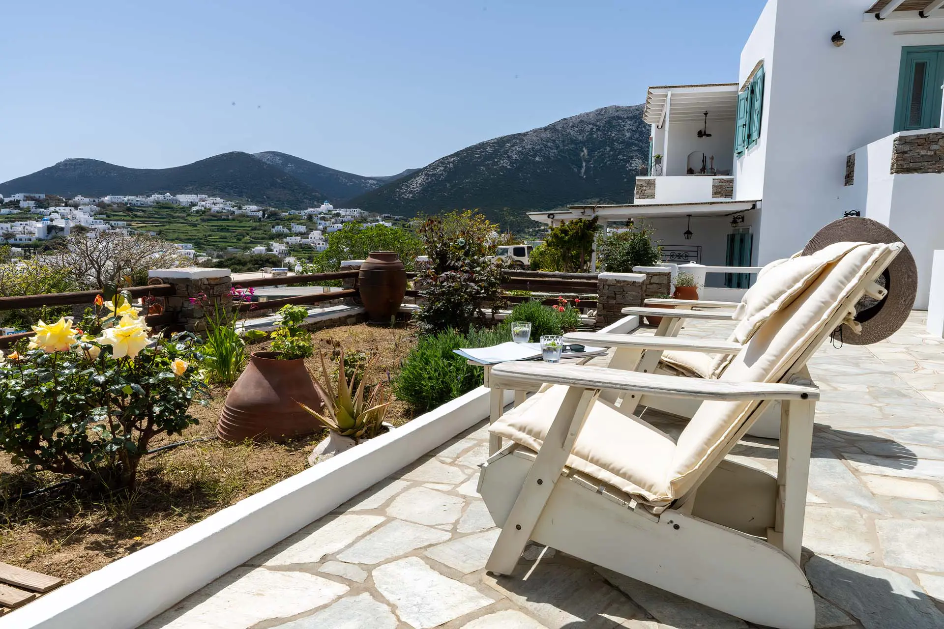 External view _Flora geronti_sifnos