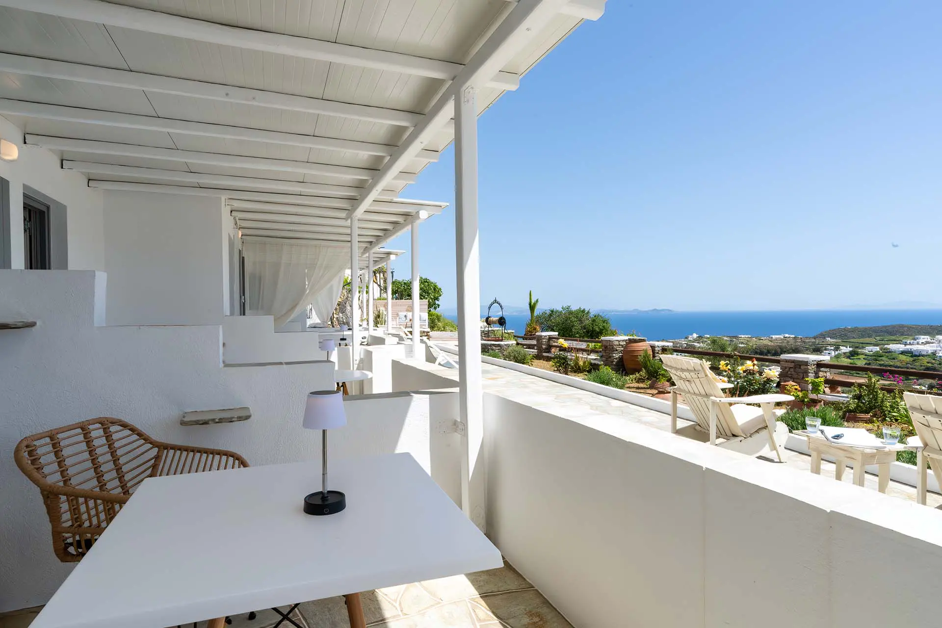 External view _Flora geronti_sifnos